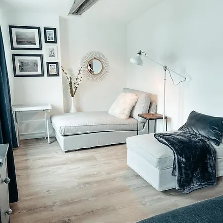 Suite Living Boardinghouse Apartments Гисен Экстерьер фото