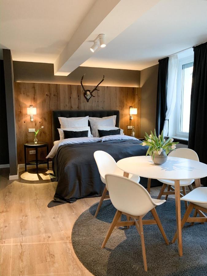 Apartment Living Boardinghouse