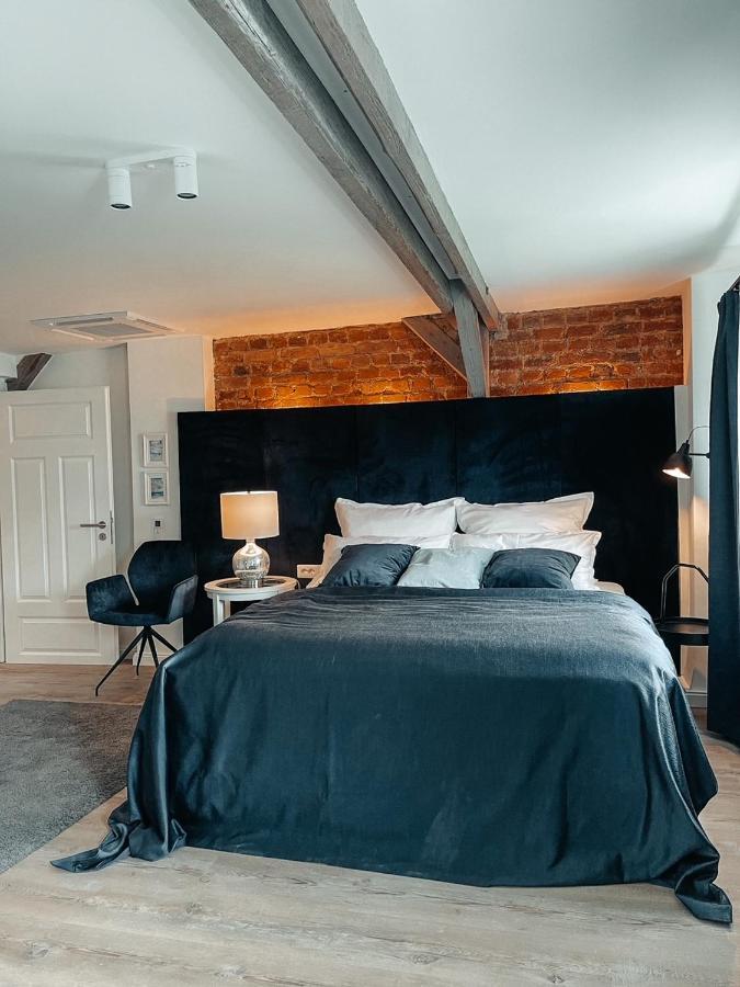 Living Boardinghouse Apartment