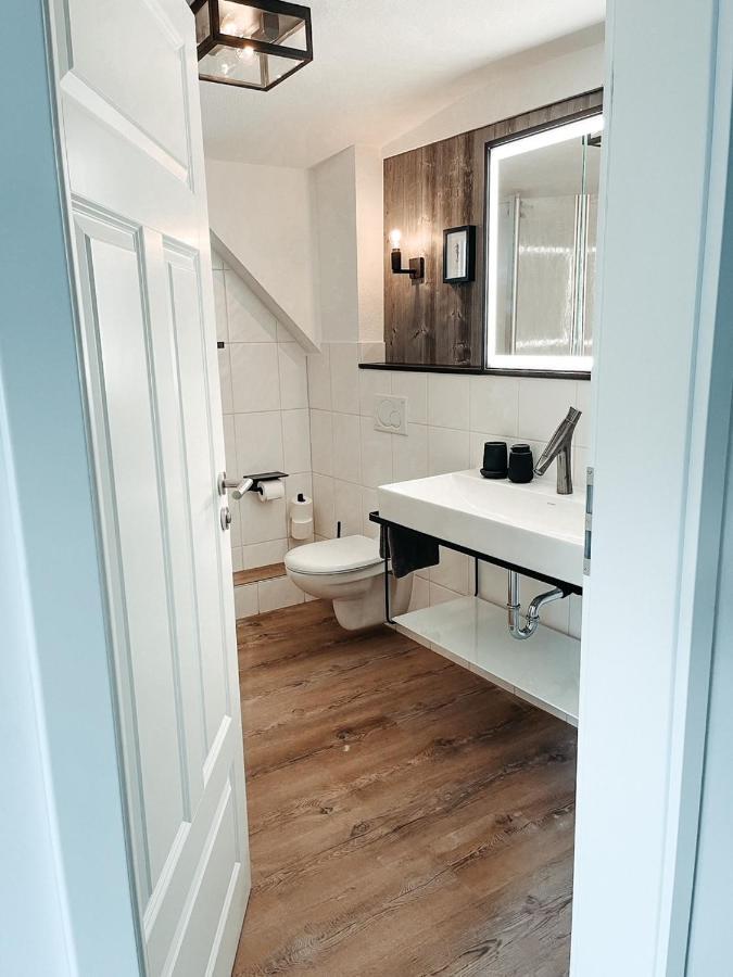 Living Boardinghouse Apartment